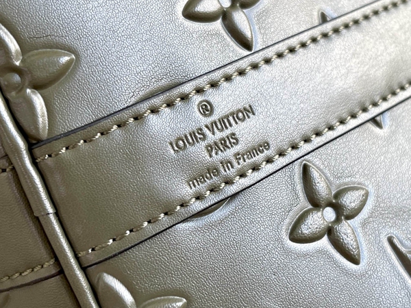 ルイヴィトンバッグ着用イメージ